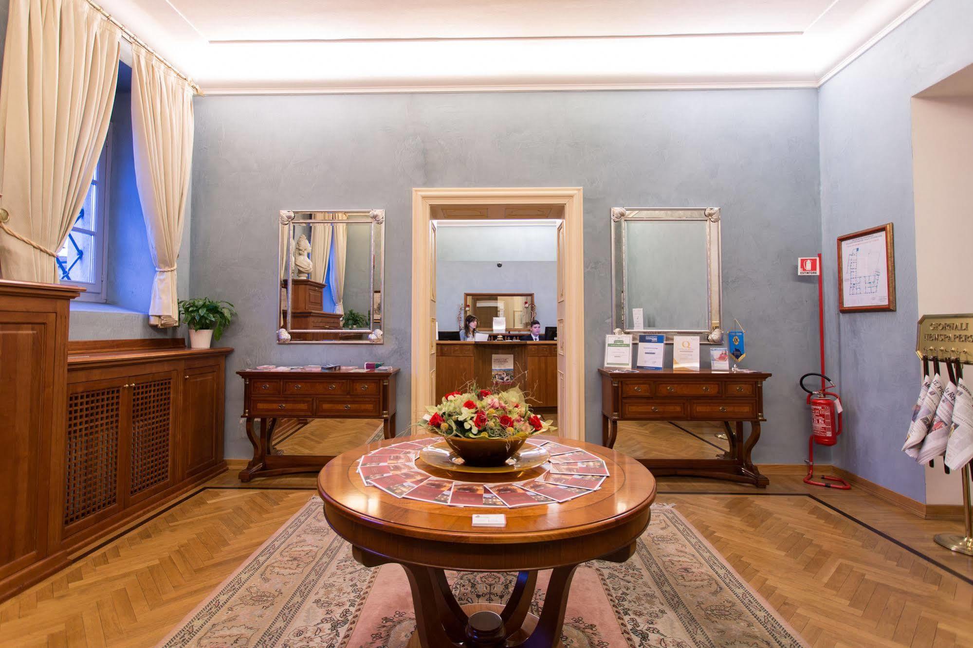 Grand Hotel Entourage - Palazzo Strassoldo Gorizia Eksteriør bilde